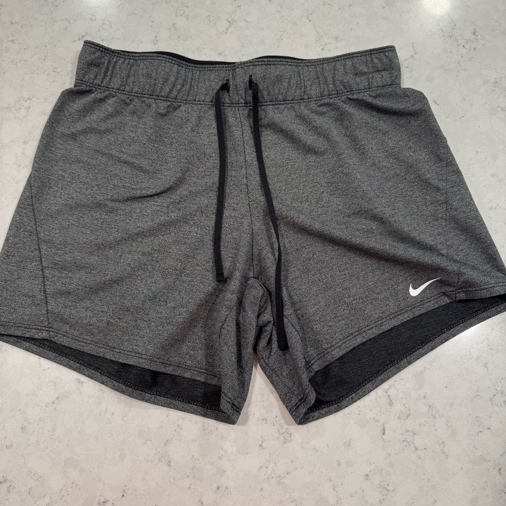 Nike Dri-Fit Women's Small Heathered Gray Charcoal Elastic Tie Waist 5" Inseam